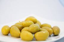 Продам оливки натуральные (золотистые) pdo белла ди чериньола 70/90 - italy 4200мл оптом