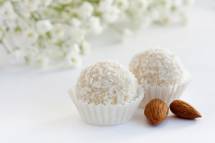 Продам продам: конфеты кокосовые санторини в химках оптом