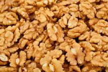 Требуются грецкие орехи очищенные половинки светлые, фасовка в банках или пакетах по 500 г
